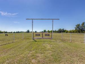 MLS #21018086 image #0