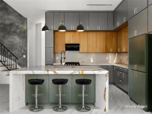 MLS #21194374 image #0