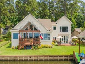 MLS #21213975 image #0