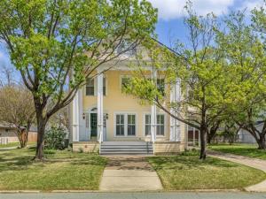 MLS #21216247 image #0