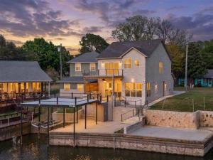 MLS #21217493 image #0