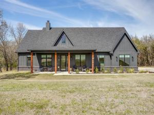 MLS #21217544 image #0