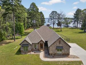 MLS #21218943 image #0