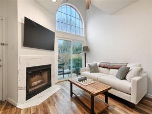 MLS #21224398 image #0