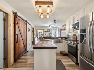 MLS #21228781 image #0