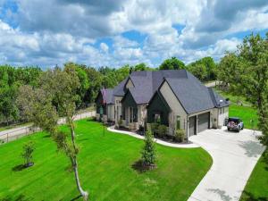 MLS #21230285 image #0