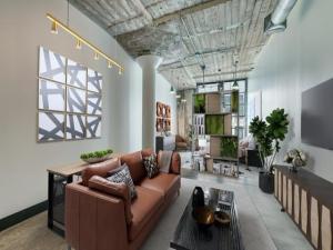 MLS #21240184 image #0