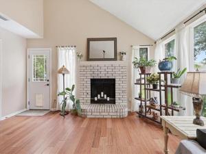 MLS #21244967 image #0