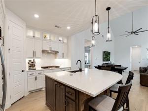 MLS #21248915 image #0