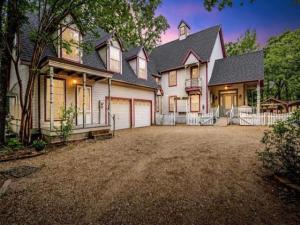 MLS #21252210 image #0