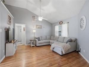 MLS #21253718 image #0