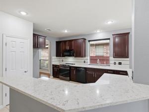 MLS #21254275 image #0