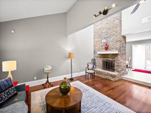 MLS #21260013 image #0