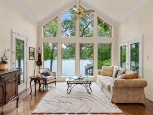MLS #21263182 image #0