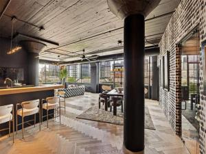 MLS #21264116 image #0