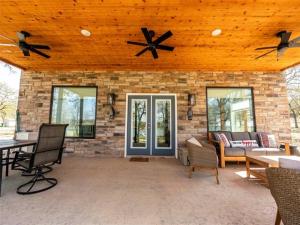 MLS #21264942 image #0