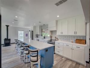 MLS #21265763 image #0