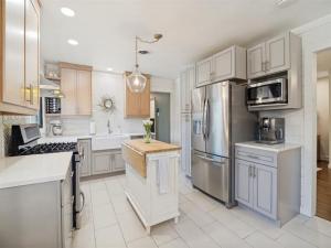 MLS #21269372 image #0