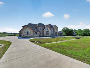 MLS #21271948 image #0