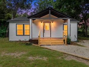 MLS #21275901 image #0
