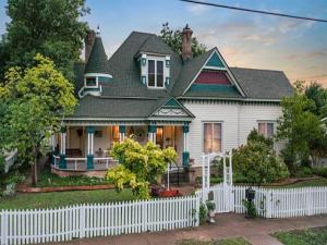 MLS #21278373 image #0