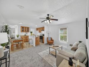 MLS #21288834 image #0