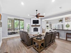 MLS #21296681 image #0