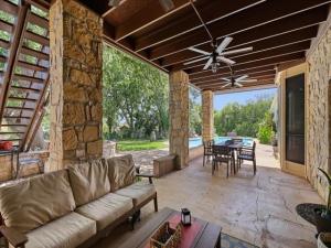 MLS #21296681 image #0