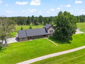 MLS #21296853 image #0