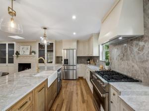 MLS #21297420 image #0