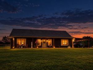 MLS #21297628 image #0
