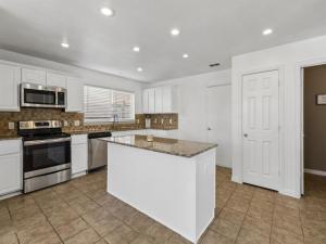 MLS #21297770 image #0