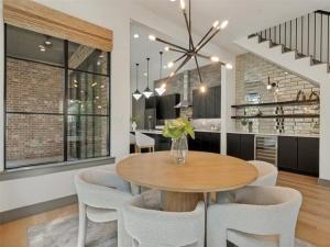 MLS #21299685 image #0