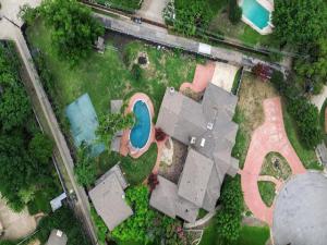 MLS #21304037 image #0