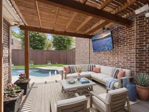 MLS #21304960 image #0