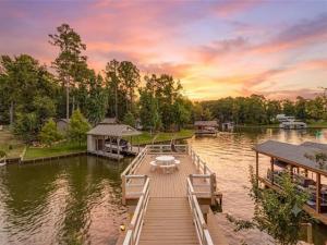 MLS #21307220 image #0