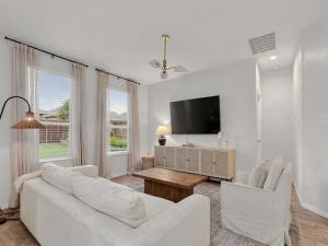 MLS #21307500 image #0