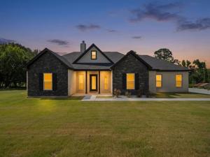 MLS #21307506 image #0