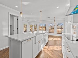 MLS #21307878 image #0