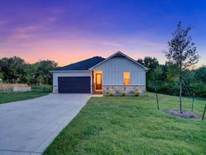 MLS #21311597 image #0