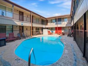 MLS #21315784 image #0