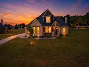 MLS #21318480 image #0