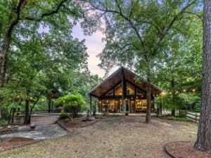 MLS #21320758 image #0