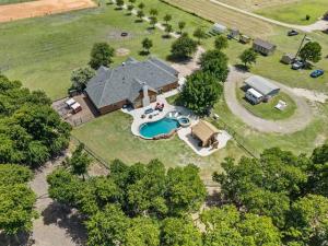 MLS #21320856 image #0