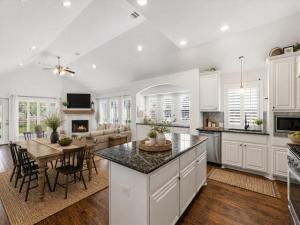 MLS #21325363 image #0