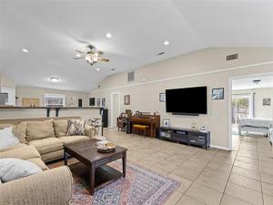 MLS #21326290 image #0