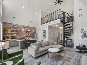 MLS #21326690 image #0