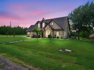 MLS #21329700 image #0