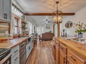 MLS #21334027 image #0