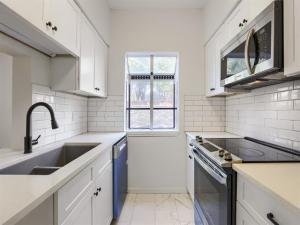 MLS #21338166 image #0